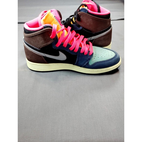 EUC-Air Jordan 1 Mid SE 575441‑201 Youth 6/WM 7.5 Armory Navy Archaeo Brown Pink main image 5